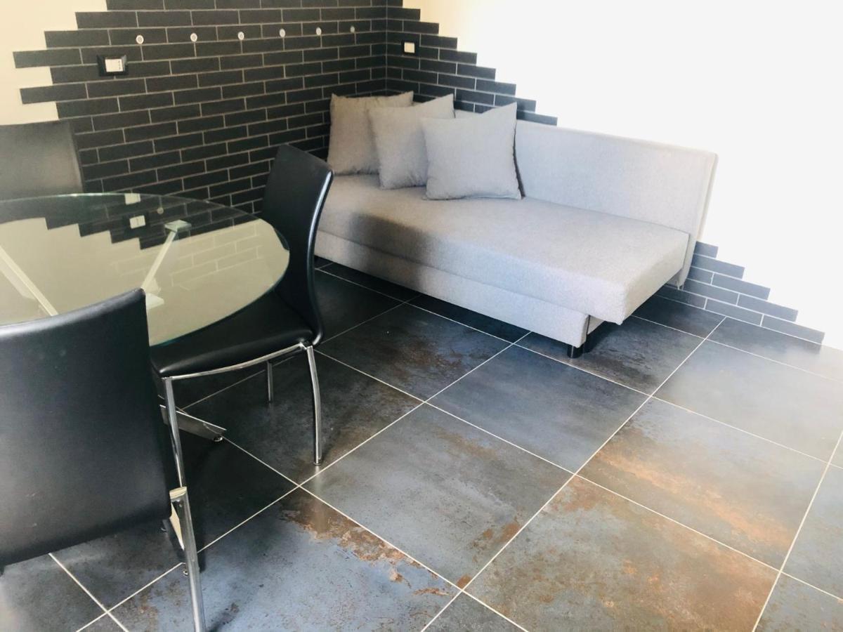 Blaxej, Nel Cuore Di Verona, Moderno Ed Elegante, 4 Posti Letto, Wi-Fi, Self Check In Apartment Exterior foto