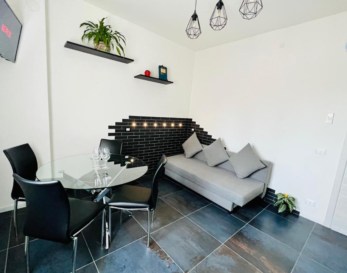 Blaxej, Nel Cuore Di Verona, Moderno Ed Elegante, 4 Posti Letto, Wi-Fi, Self Check In Apartment Exterior foto